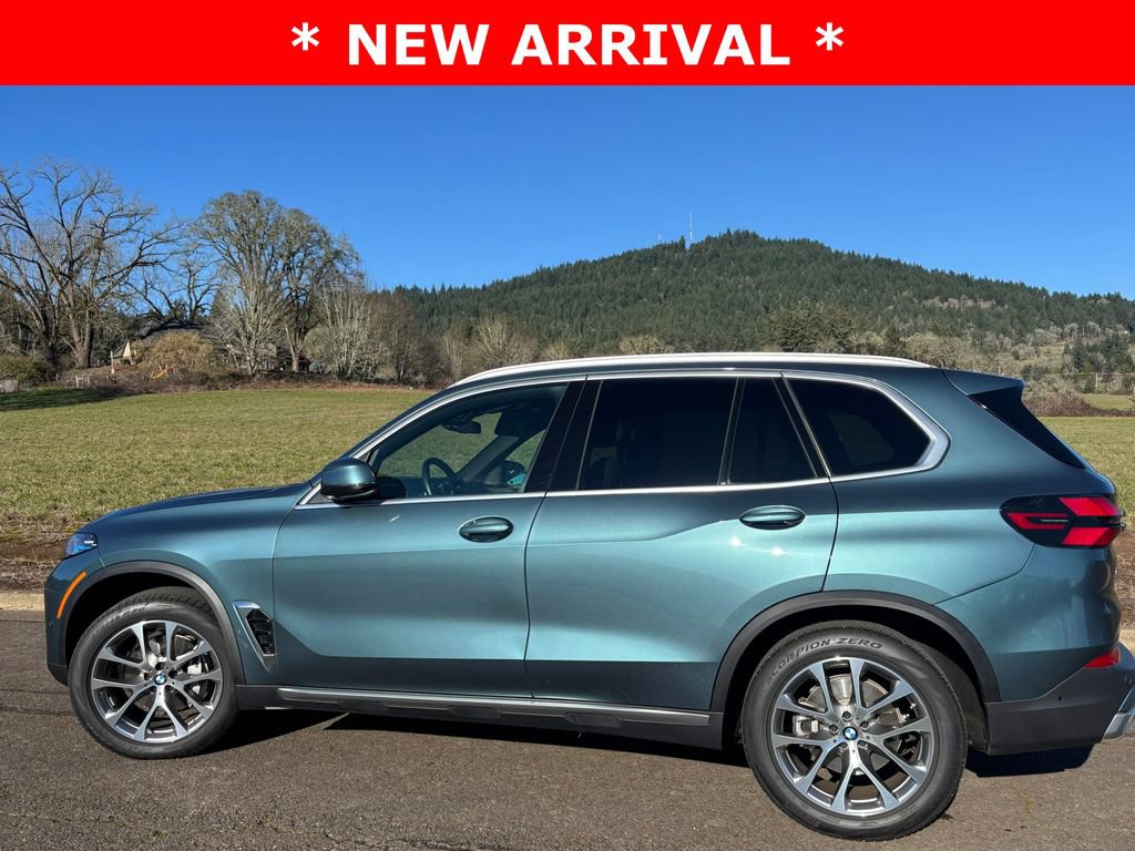 Used 2025 BMW X5 xDrive40i w/ Premium Package AWD/4WD image 15