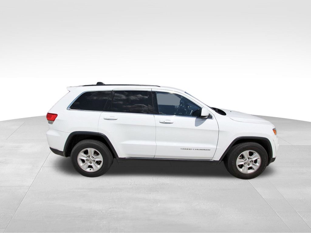 Used 2016 Jeep Grand Cherokee Laredo image 5