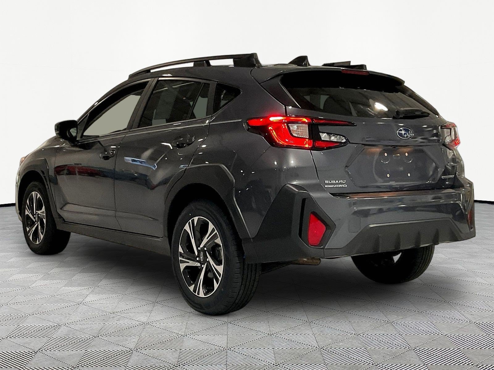 Used 2024 Subaru Crosstrek 2.0i Premium AWD/4WD image 4