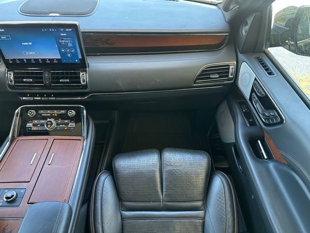 Used 2024 Lincoln Navigator L Black Label image 12