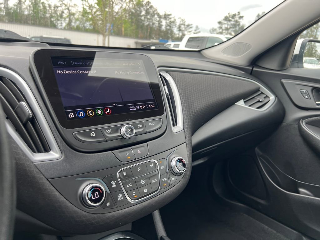 Used 2024 Chevrolet Malibu LT image 21