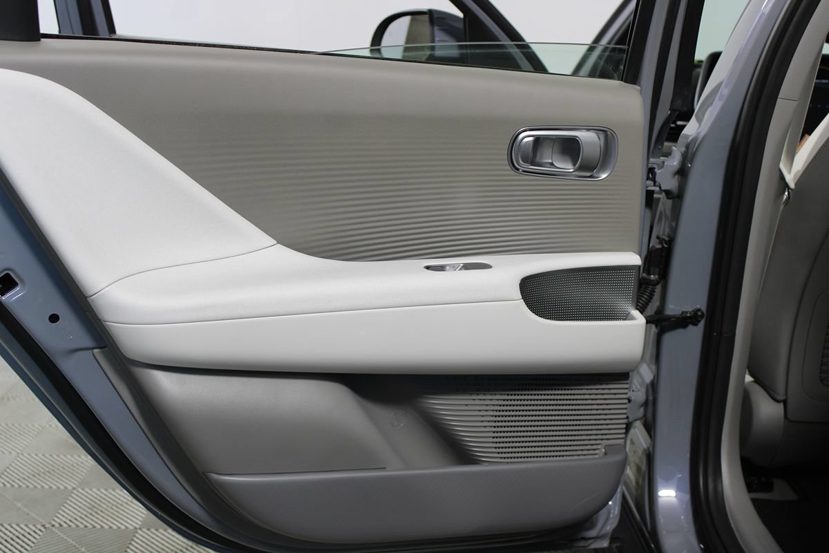 Used 2023 Hyundai Ioniq 6 SEL RWD image 21
