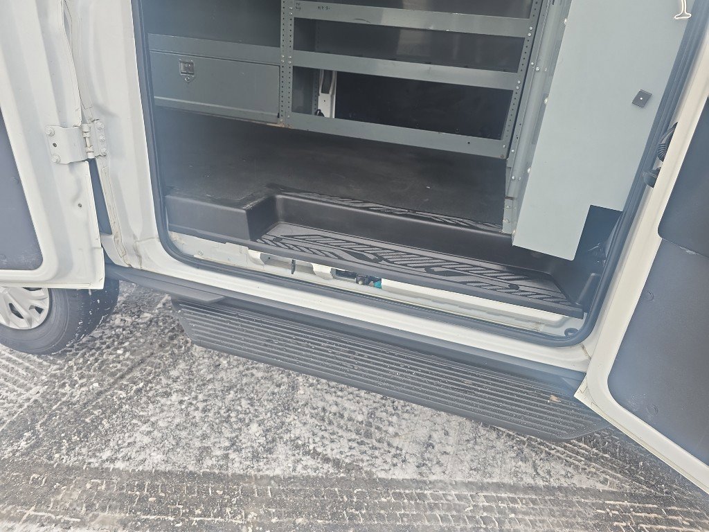 Used 2017 Ford Transit 250 130 Low Roof image 16