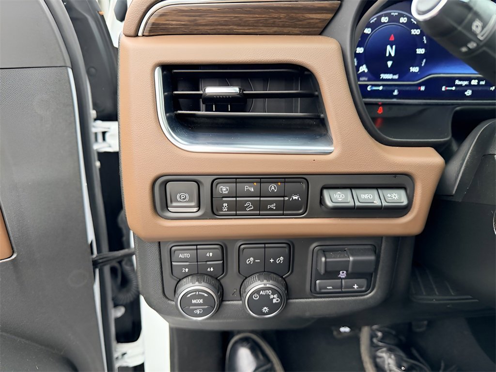 Used 2023 Chevrolet Tahoe High Country w/ Advanced Technology Package image 24