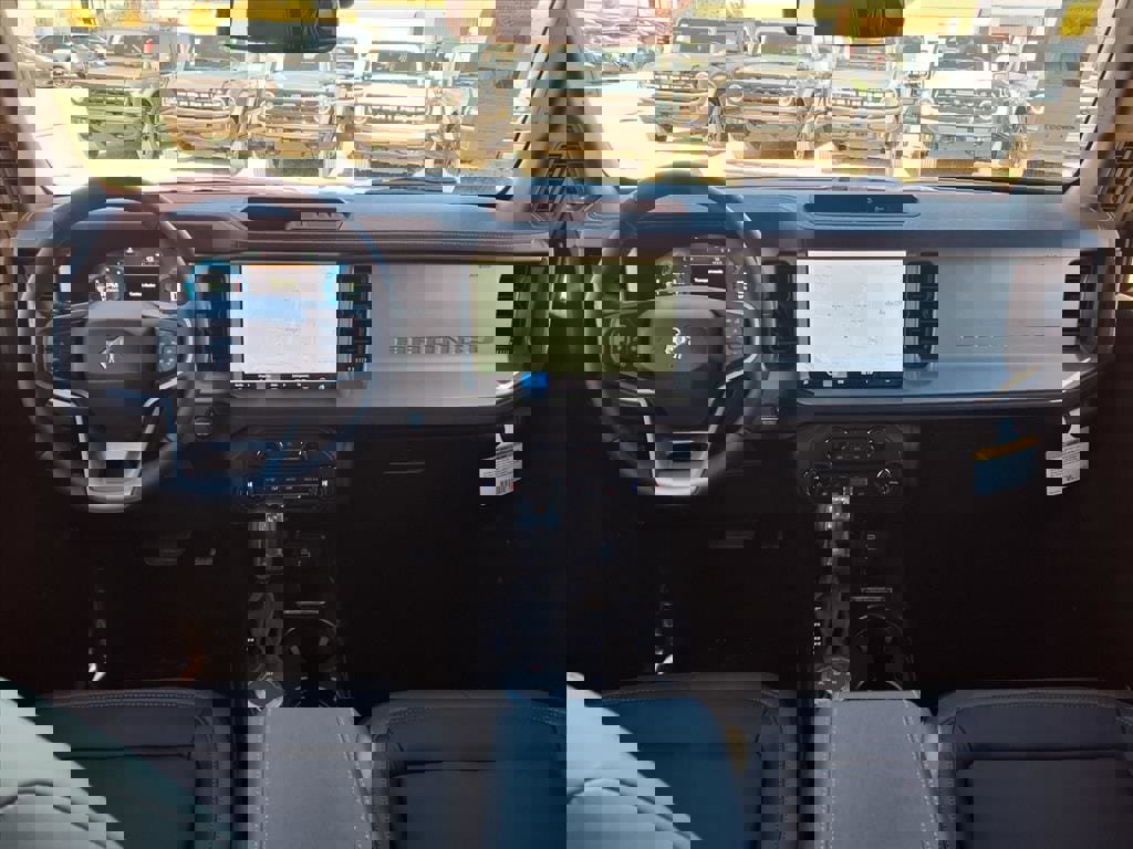 New 2025 Ford Bronco Outer Banks image 7