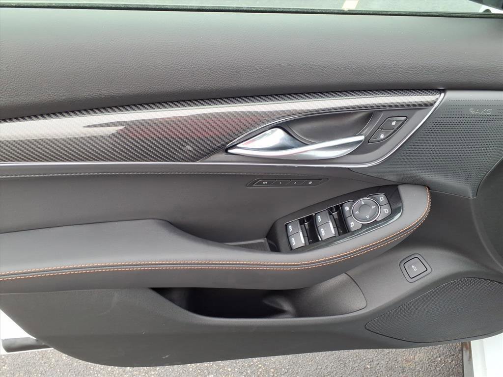 New 2026 Cadillac CT5 Sport w/ LPO, ONYX Package image 9