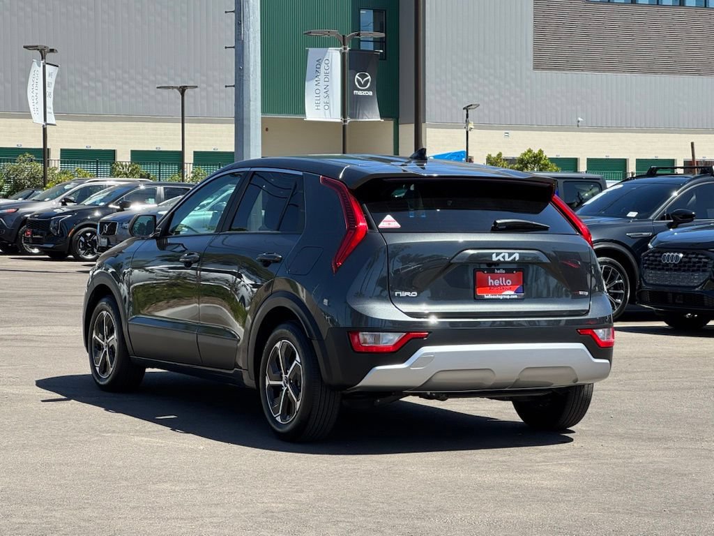 Used 2026 Kia Niro LX FWD image 32