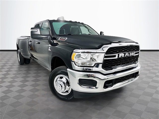 Certified 2024 RAM 3500 Tradesman w/ Chrome Appearance Group video 1