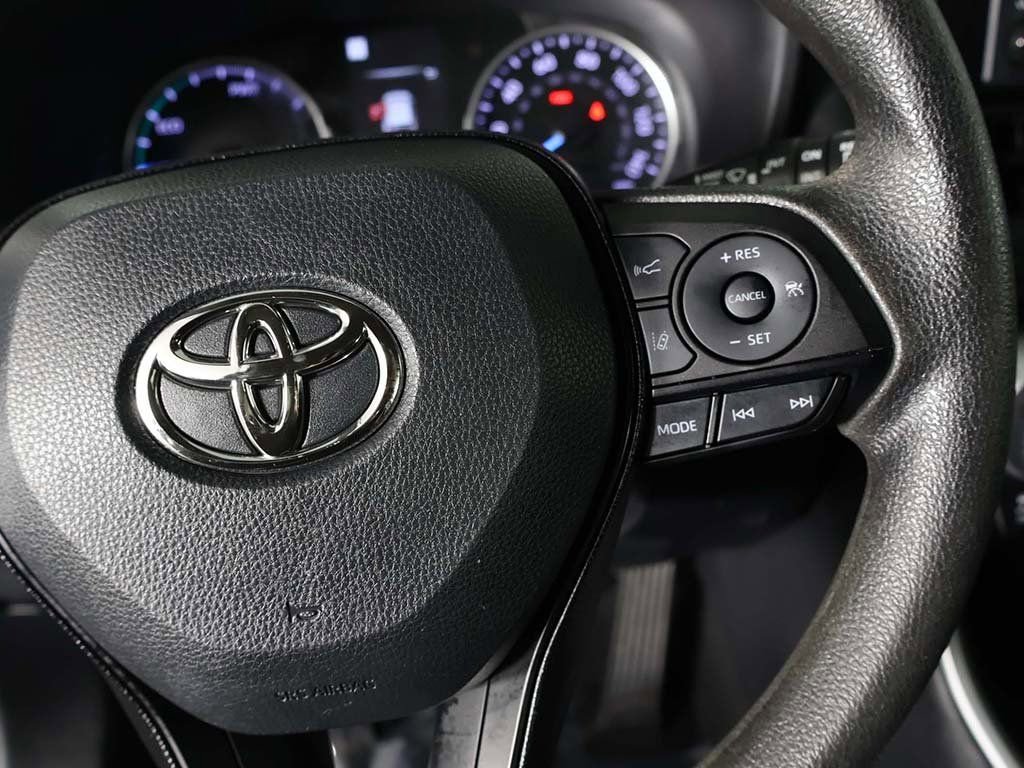 Used 2022 Toyota RAV4 XLE w/ Convenience Package image 41