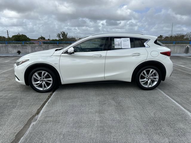 Used 2019 INFINITI QX30 w/ Navigation Package image 17