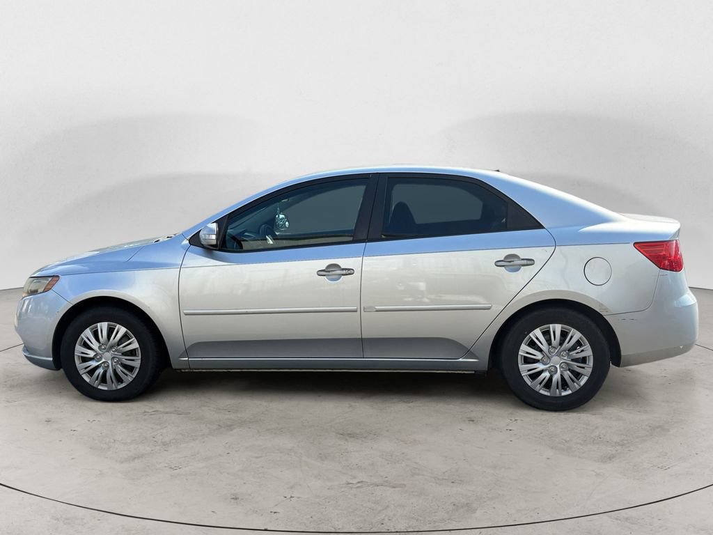 Used 2010 Kia Forte EX FWD image 6