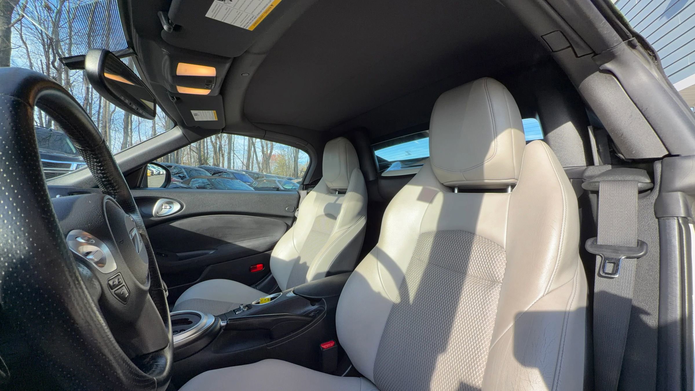 Used 2014 Nissan 370Z Touring image 21