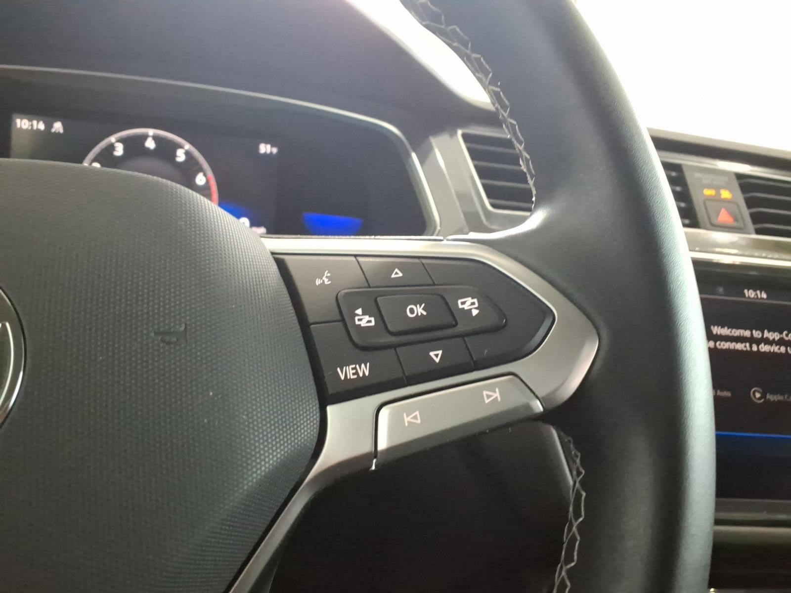 Used 2022 Volkswagen Tiguan SE AWD/4WD image 28