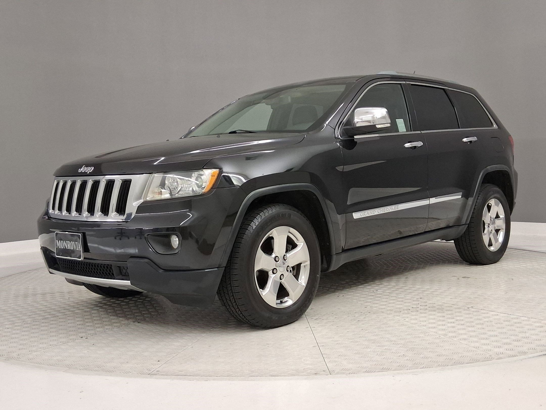 Used 2011 Jeep Grand Cherokee Limited RWD image 36