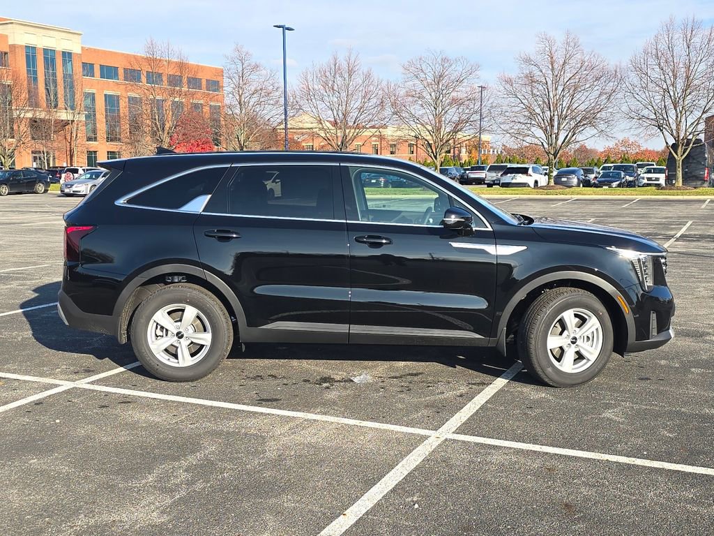 New 2026 Kia Sorento LX image 17