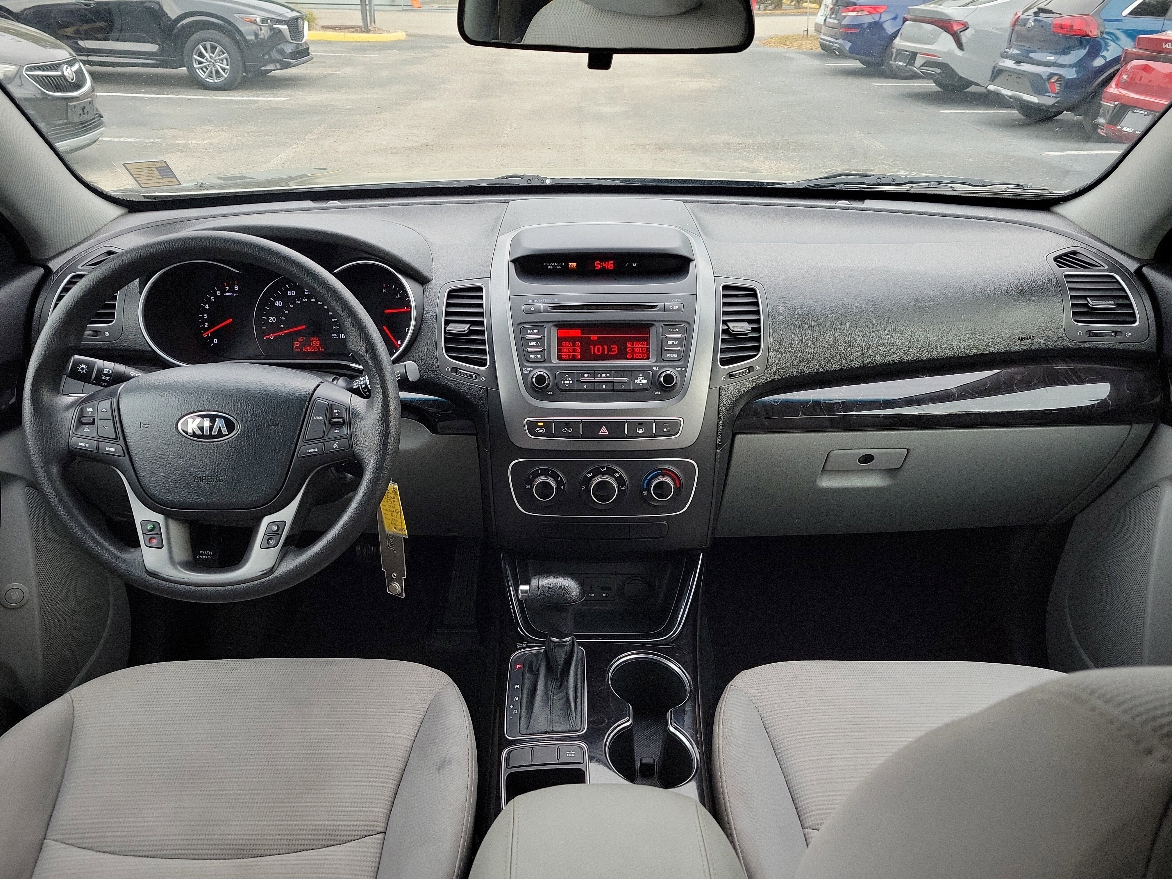 Used 2015 Kia Sorento LX image 17