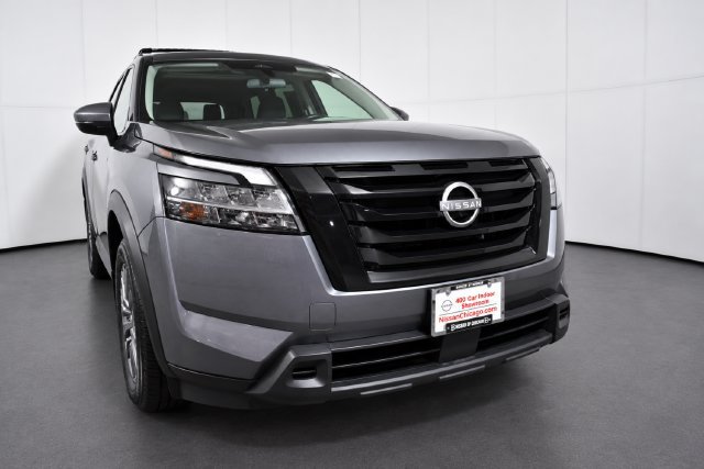 Used 2022 Nissan Pathfinder SV w/ SV Premium Package AWD/4WD image 3