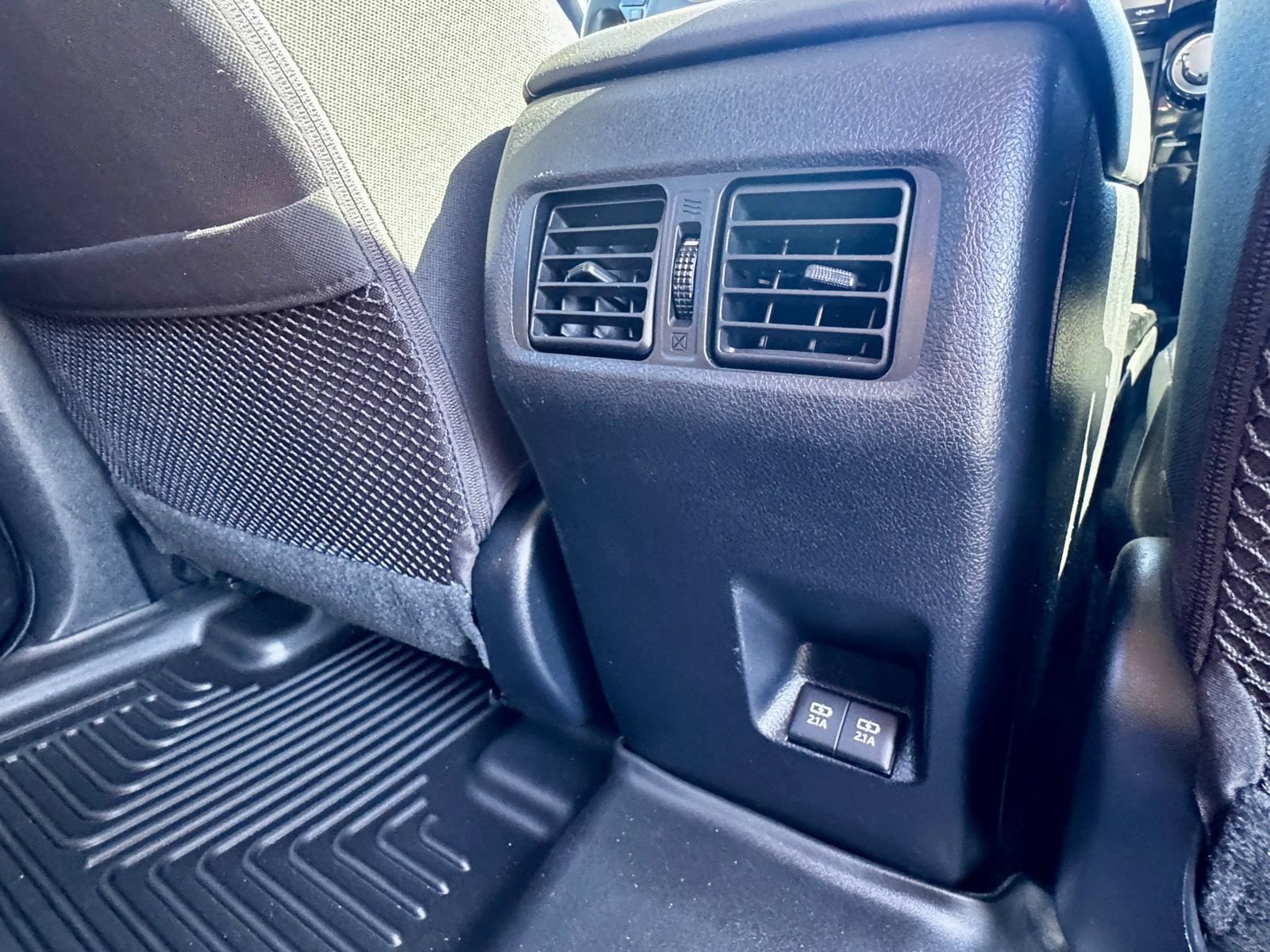 Used 2021 Toyota 4Runner TRD Off-Road AWD/4WD image 19