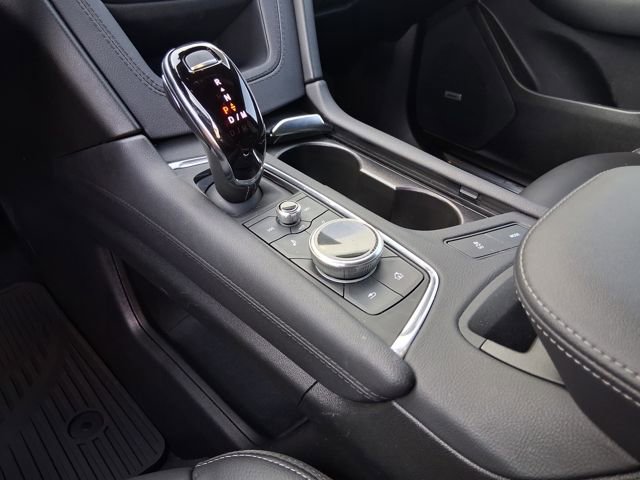 Certified 2025 Cadillac XT5 Luxury image 11