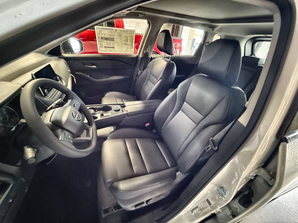 New 2026 Nissan Rogue Dark Armor AWD/4WD image 13