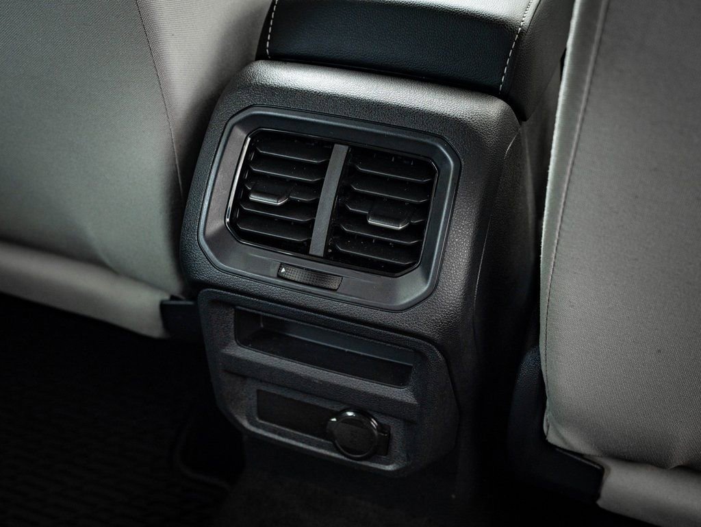 Used 2024 Volkswagen Tiguan S image 32