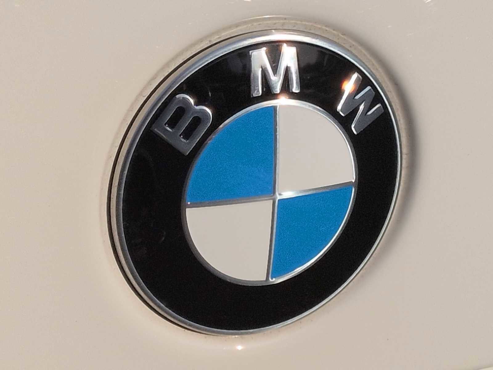 Certified 2024 BMW X5 xDrive40i w/ Premium Package image 12