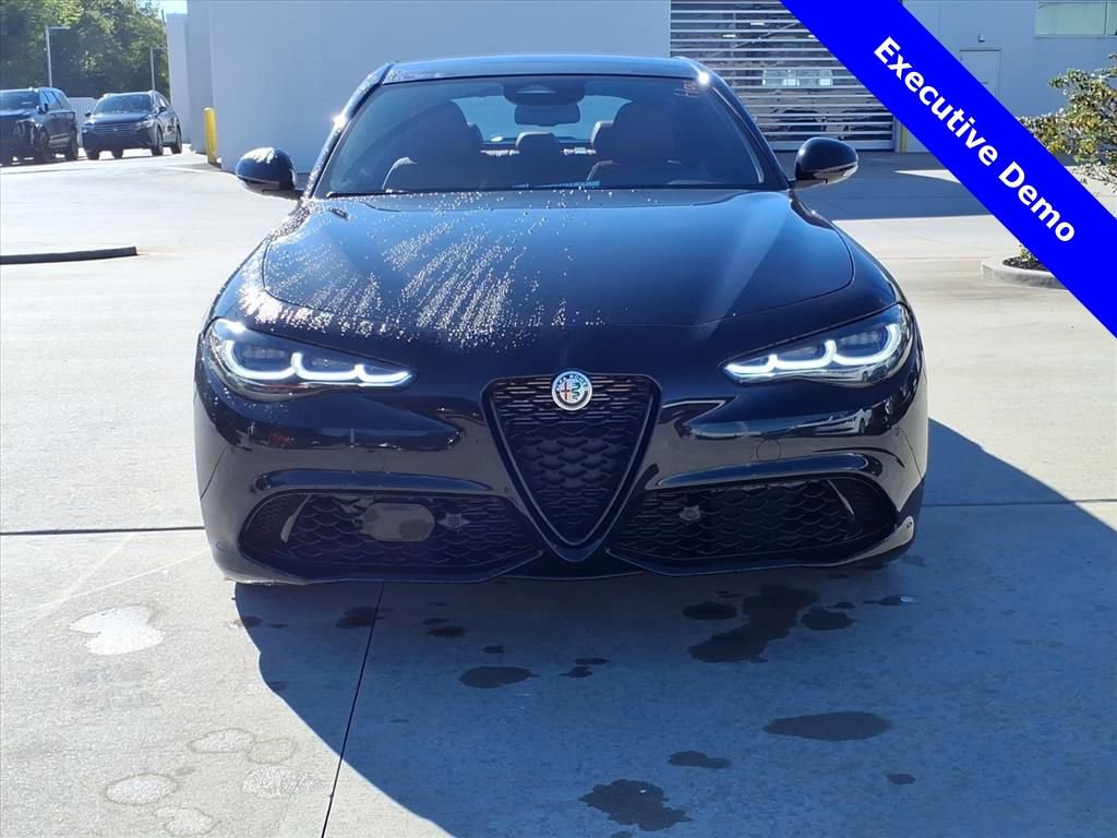 New 2025 Alfa Romeo Giulia w/ Veloce Package Rwd image 4