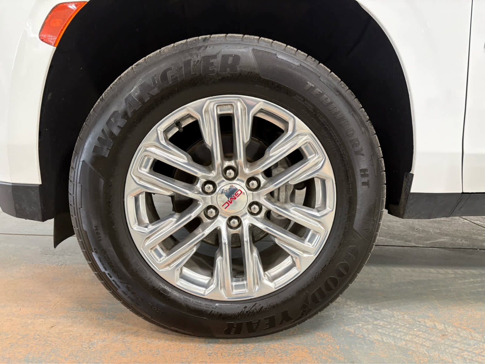 Certified 2024 GMC Yukon XL SLE AWD/4WD image 12