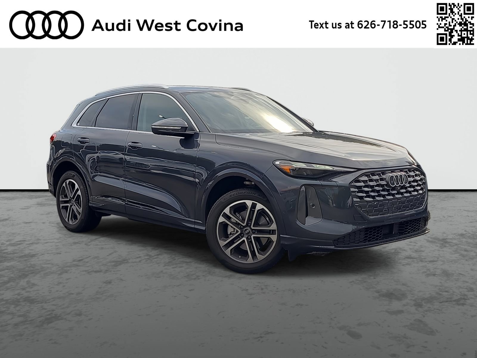 Used 2025 Audi Q5 Premium w/ Convenience Package image 1