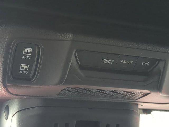 Certified 2025 Jeep Wrangler Unlimited Sahara w/ Safety Group image 18