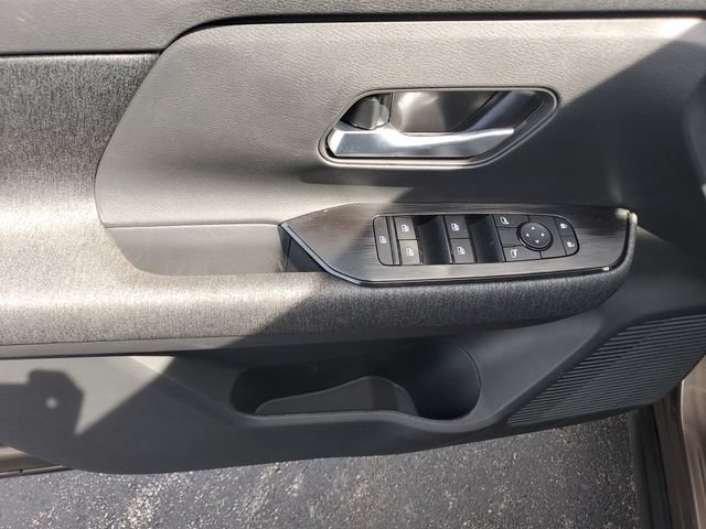 New 2027 Nissan Kicks SV w/ Cold Weather Package FWD image 24