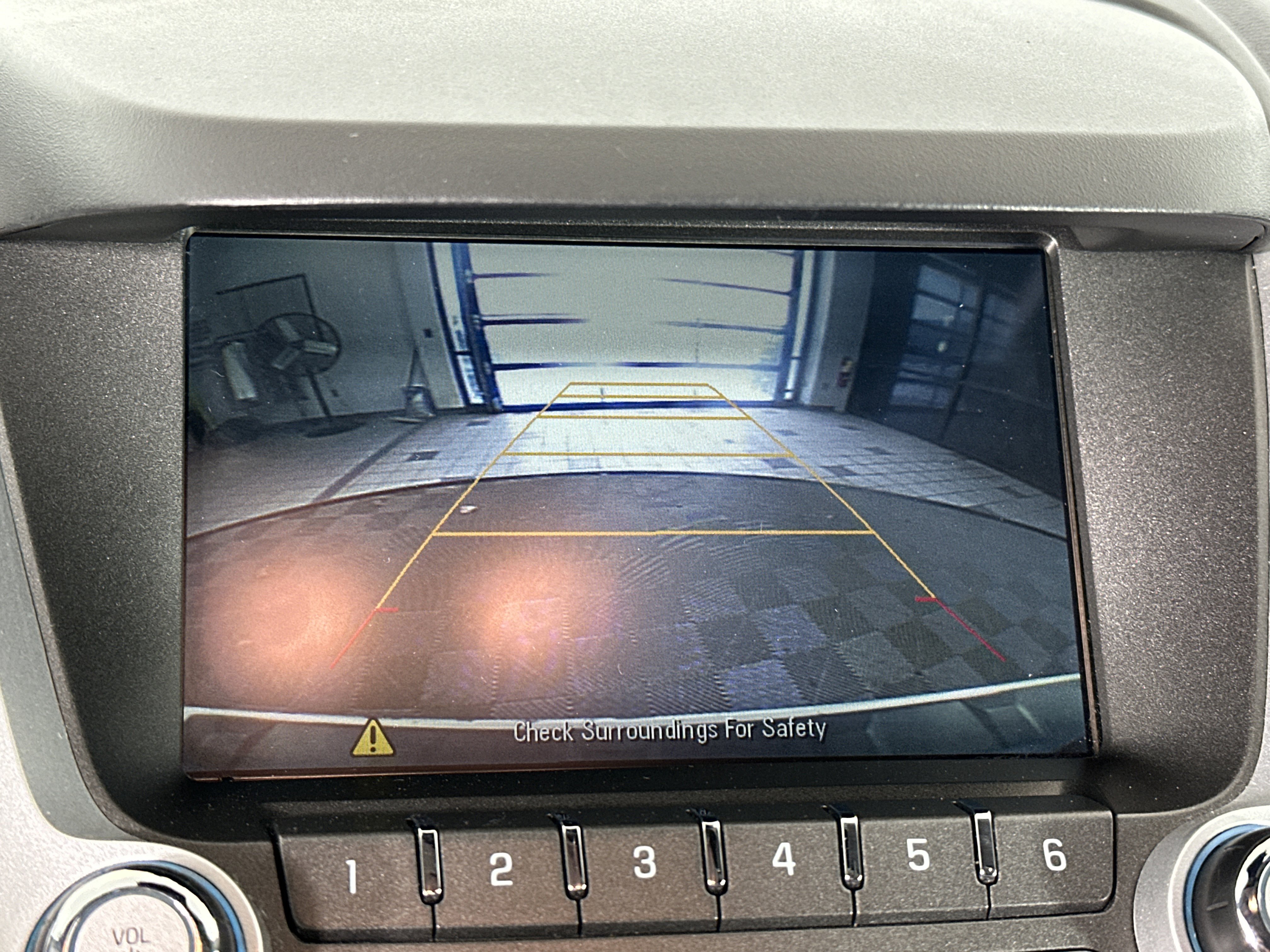 Used 2015 Chevrolet Equinox LT w/ Driver Convenience Package image 18