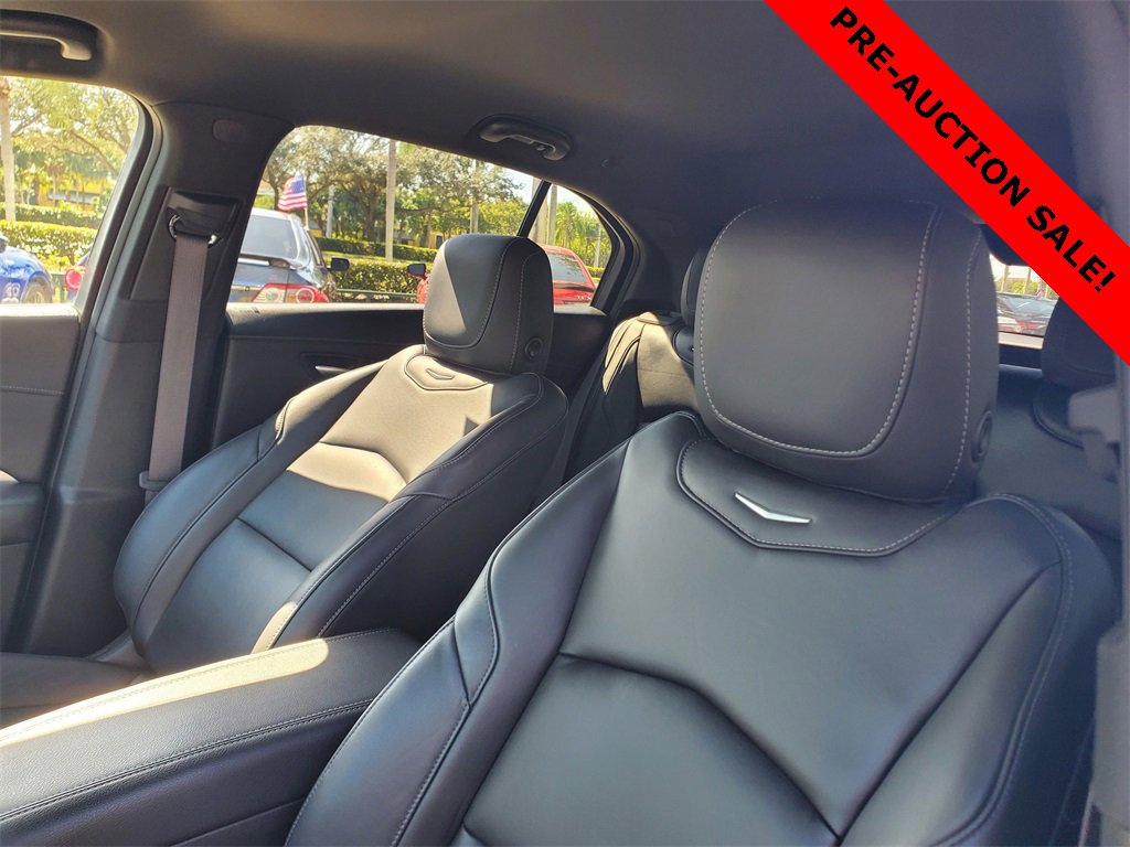 Used 2019 Cadillac XT4 Premium Luxury w/ Cold Weather Package image 17