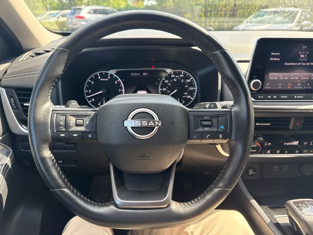Certified 2025 Nissan Rogue SV FWD image 23