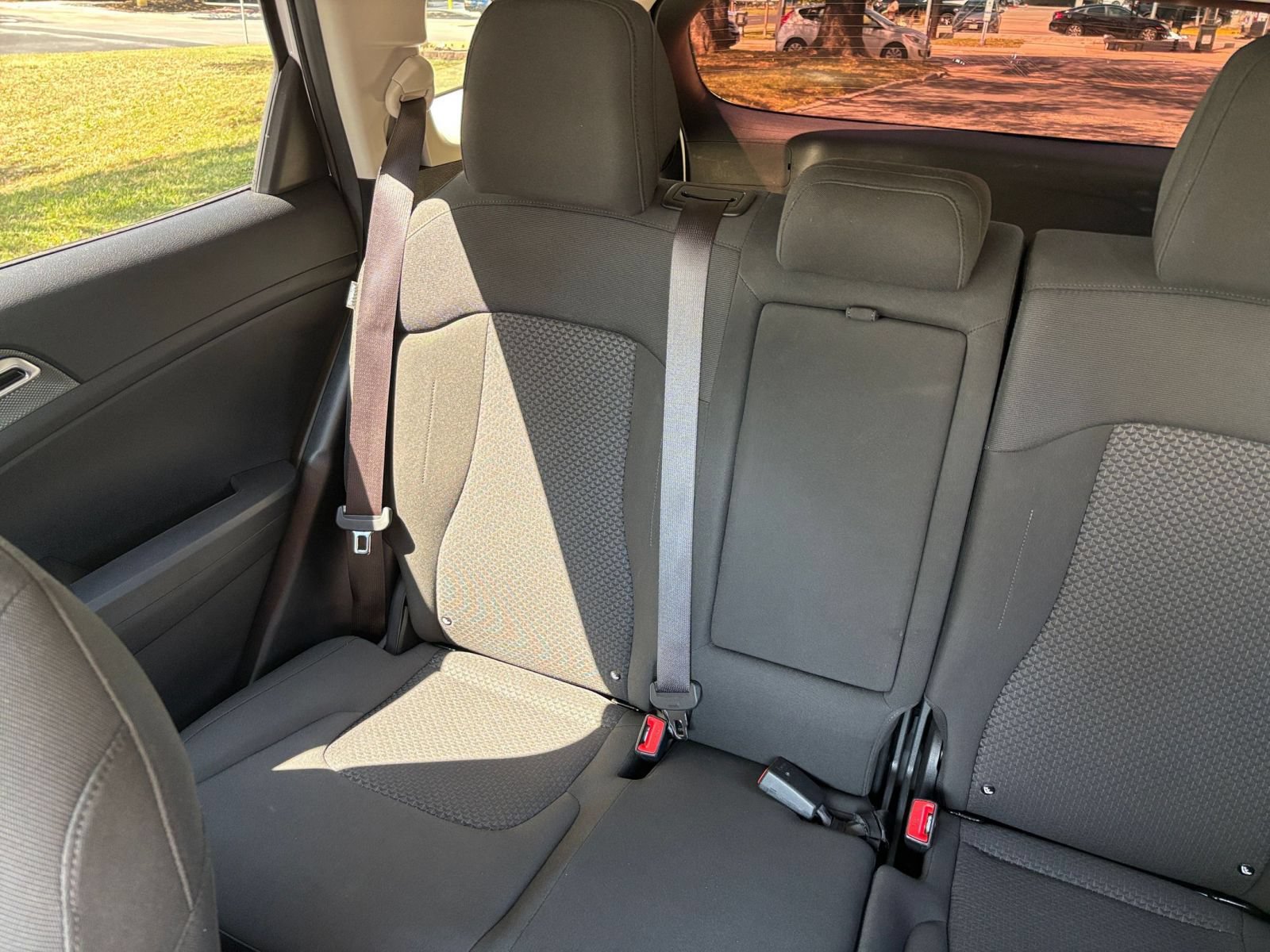 Used 2025 Kia Sportage LX FWD image 36