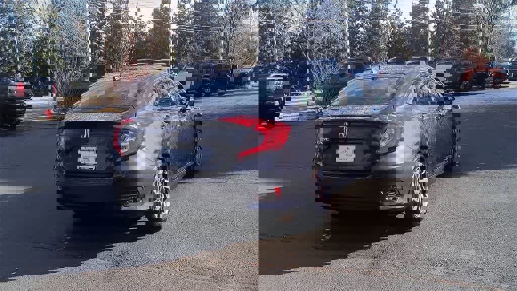 Used 2018 Honda Civic EX image 8