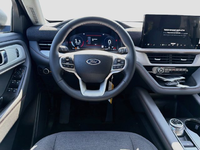 New 2026 Ford Explorer Active AWD/4WD image 18