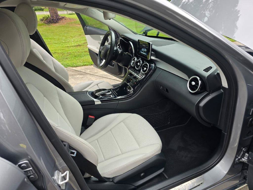 Used 2015 Mercedes-Benz C 300 Sedan image 30