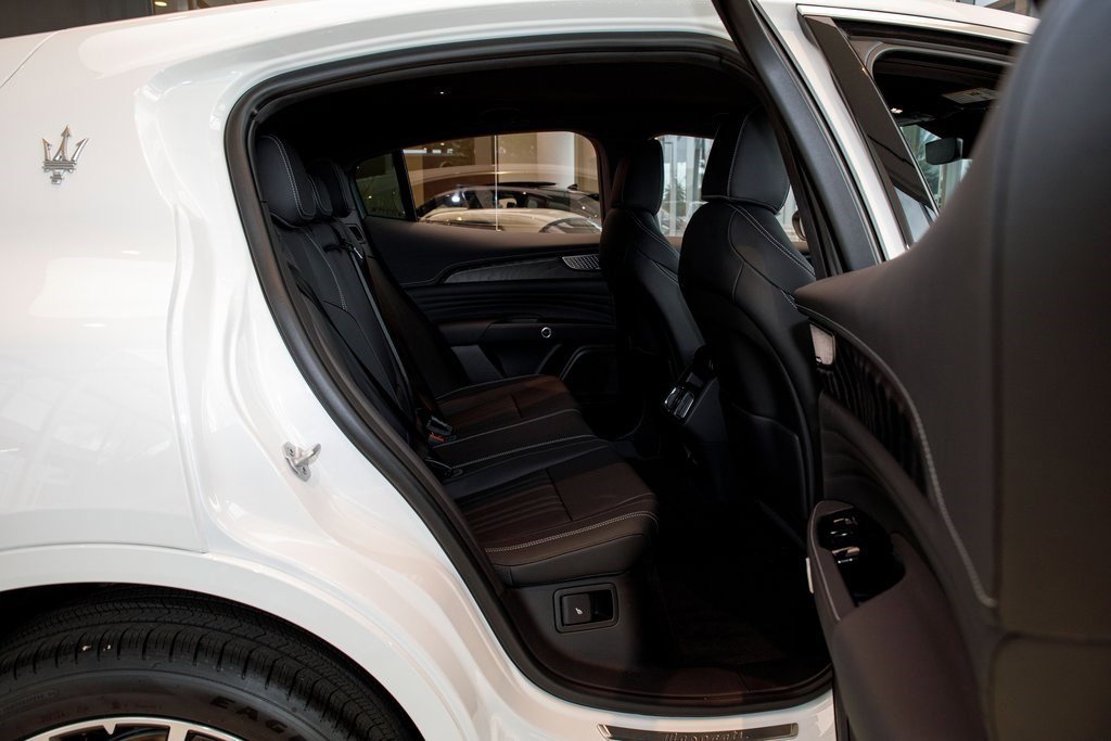 New 2025 Maserati Grecale GT image 29