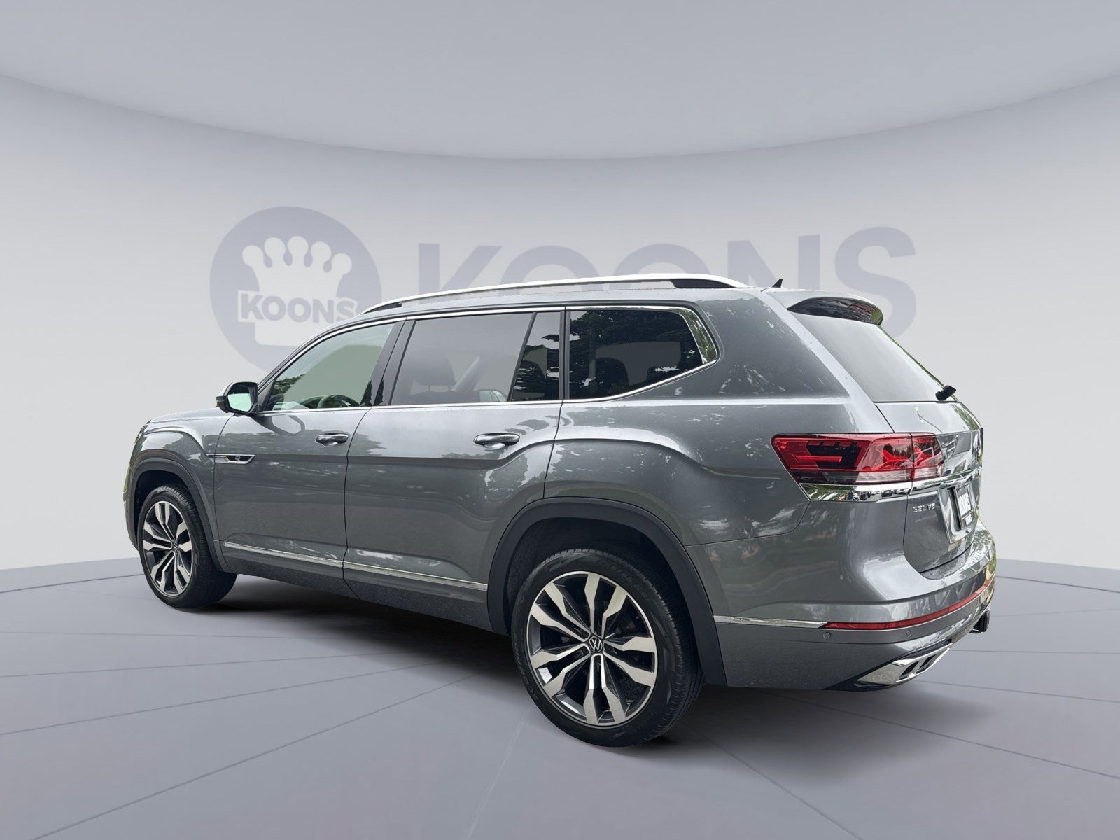 Used 2023 Volkswagen Atlas SEL Premium AWD/4WD image 4