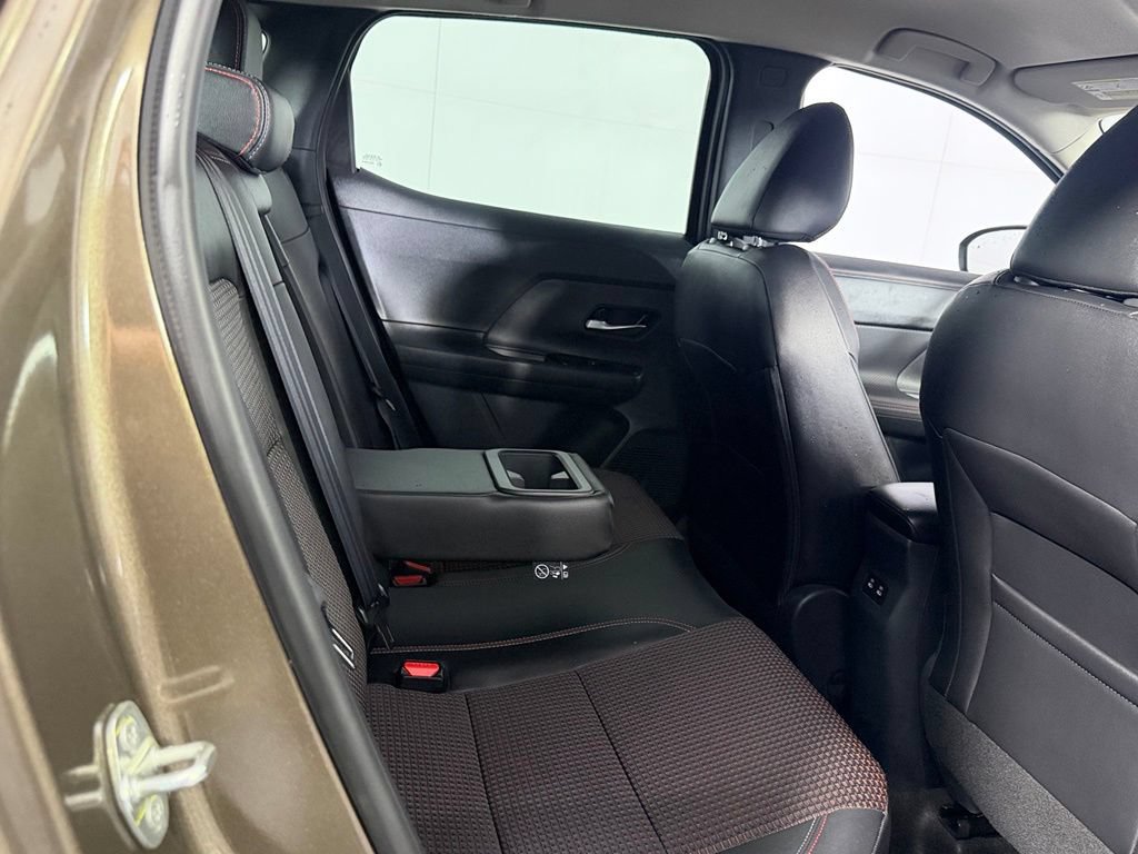 Used 2026 Nissan Kicks SR w/ Cold Weather Package FWD image 25