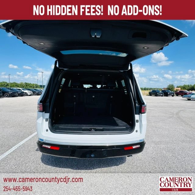 Used 2024 Jeep Wagoneer Series II AWD/4WD image 8