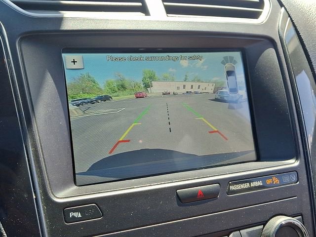 Certified 2019 Ford Explorer XLT w/ Equipment Group 202A AWD/4WD image 29