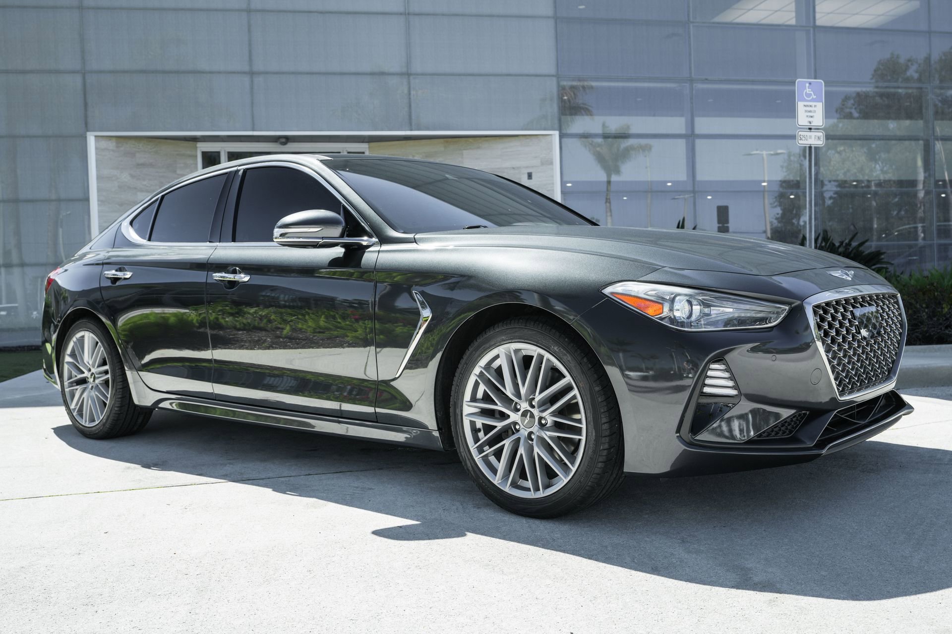 Used 2021 Genesis G70 2.0T w/ Elite Package image 4