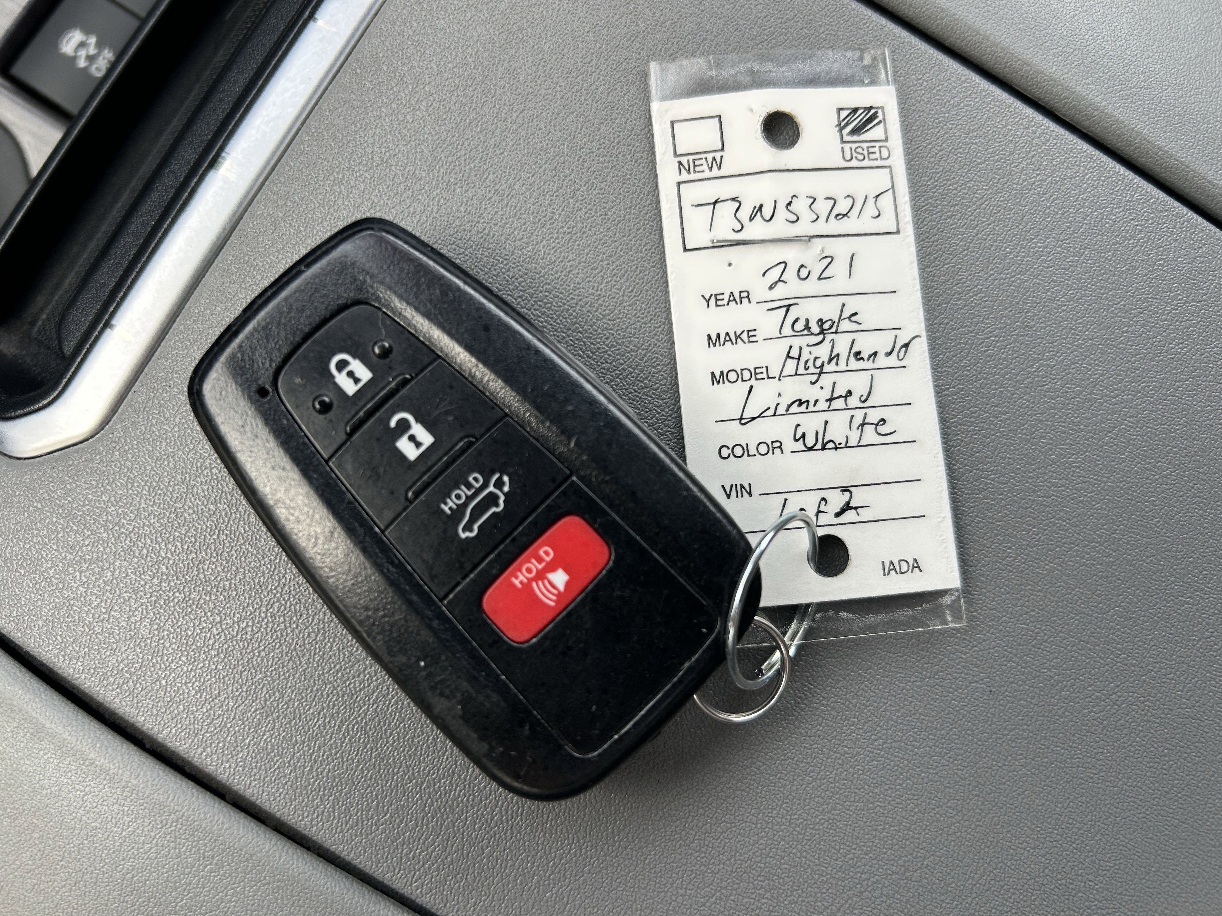 Certified 2021 Toyota Highlander Limited image 40