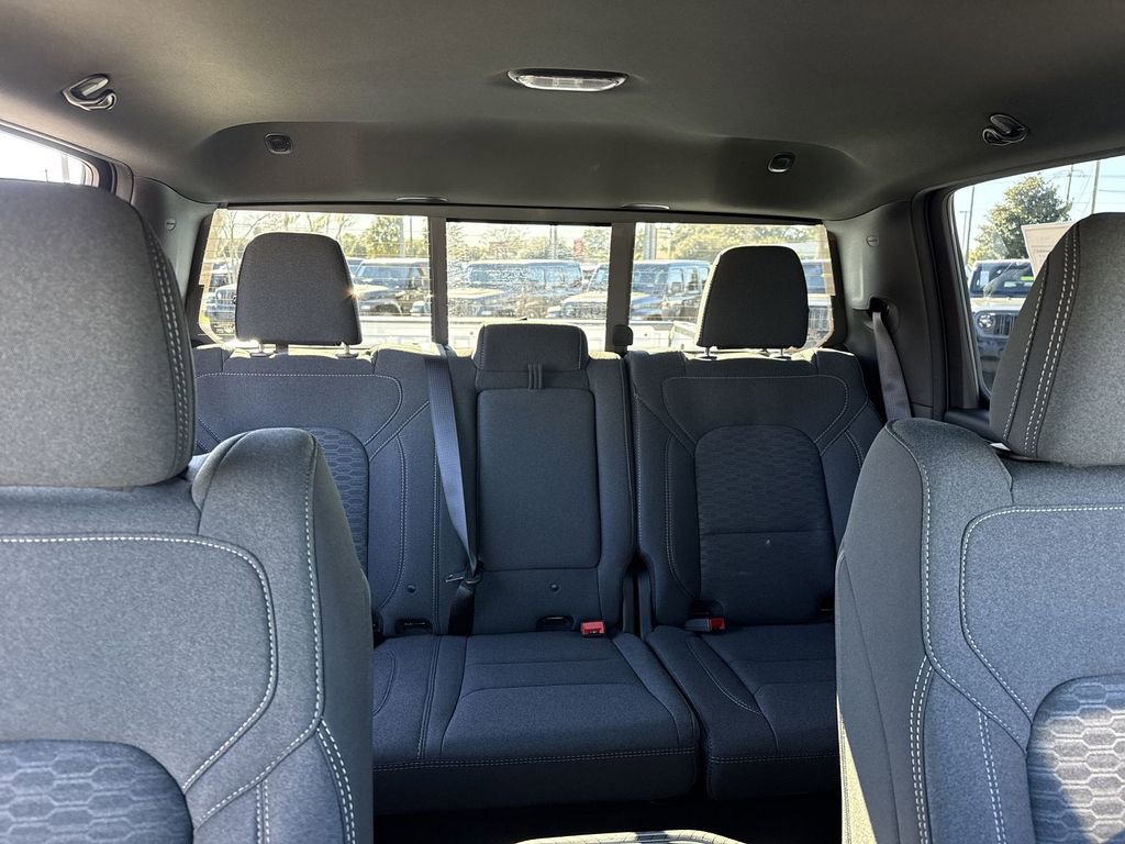 New 2026 RAM 1500 Big Horn AWD/4WD image 25