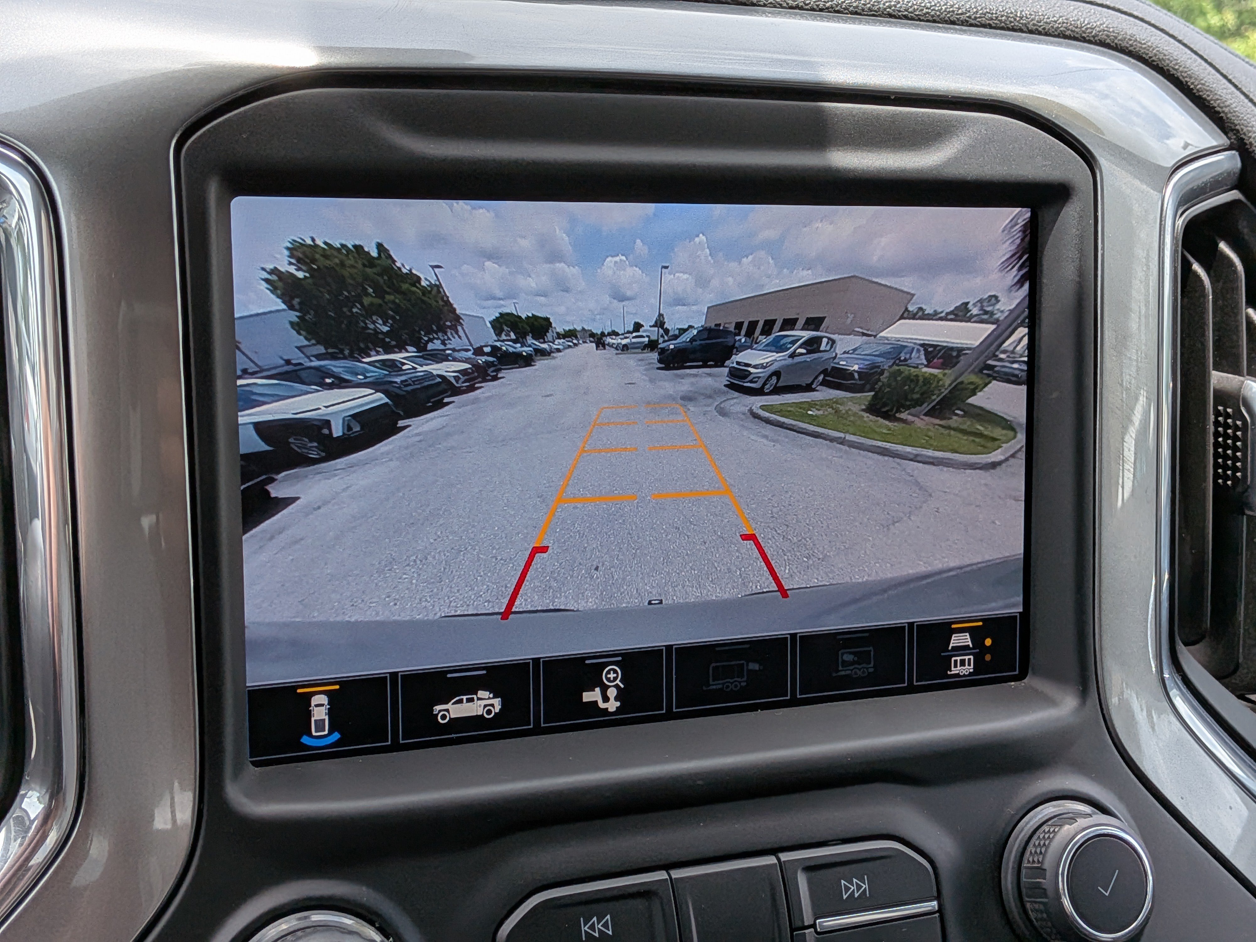 Used 2020 Chevrolet Silverado 1500 LT w/ All-Star Edition AWD/4WD image 32