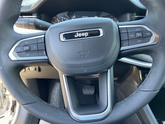 Used 2024 Jeep Compass Latitude AWD/4WD image 35
