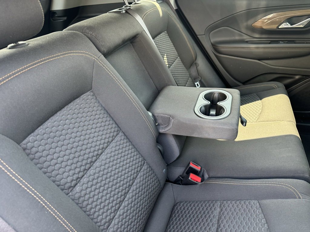 Used 2018 GMC Terrain SLE w/ Driver Convenience Package image 9