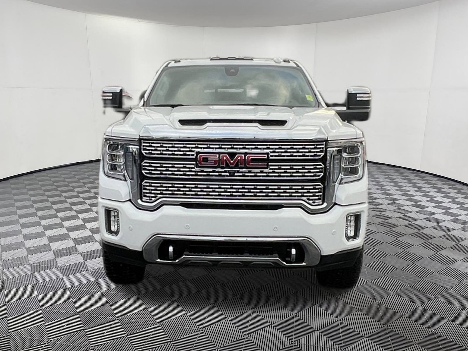 Used 2021 GMC Sierra 3500 Denali w/ Denali Ultimate Package image 2